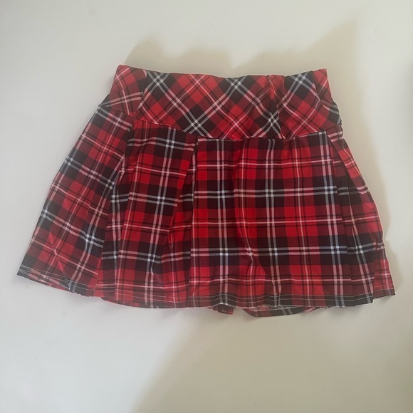 Red and Black Pleated Skater Mini Skirt - Picture 1 of 4
